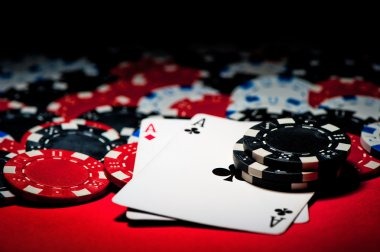 Live roulette wheel spinning